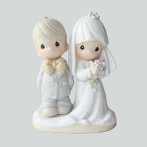 Precious Moments 1979 “The Lord Bless You And Keep You” Porcelain Figurine